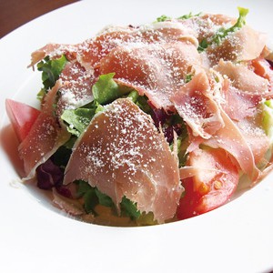 ハモンセラーノのサラダ