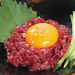 桜ユッケ（上赤身使用）